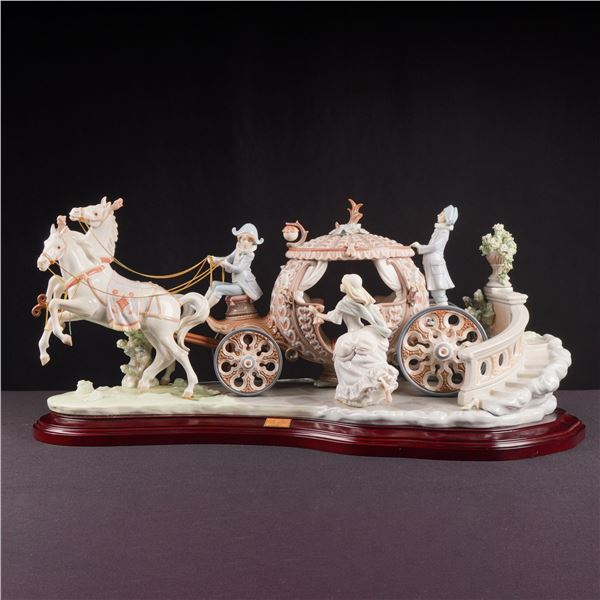 Lladro Porcelain Sculpture At Stroke Twelve 01001493 with Base and COA