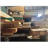 Image 4 : Pallet Mix Size & Species - Mostly Mahogany & Rift White Oak