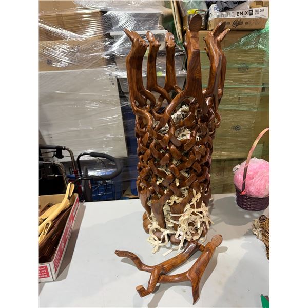 Camel stand needs repair