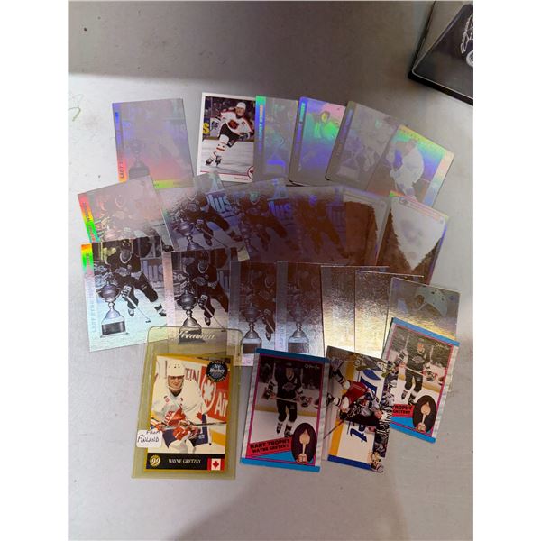 Wayne Gretzky hockey cards