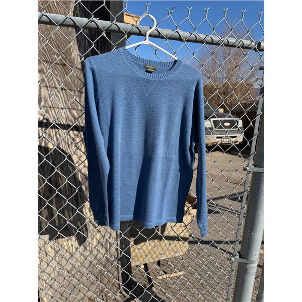 Eddie Bauer medium sweater