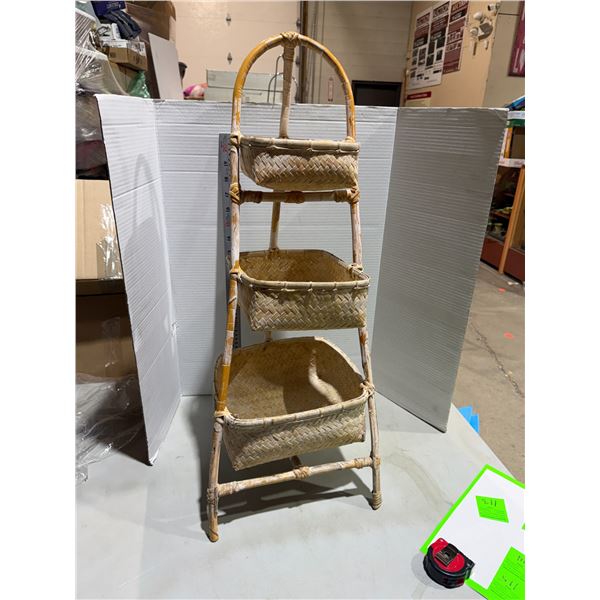 Teared basket stand