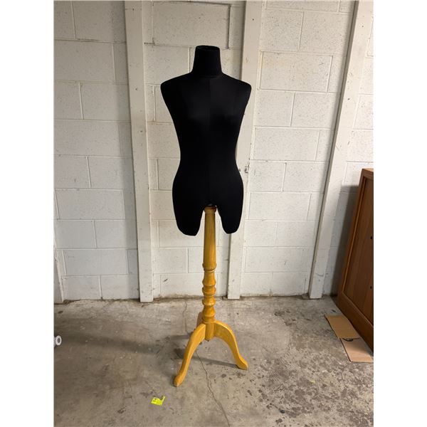 Female mannequin