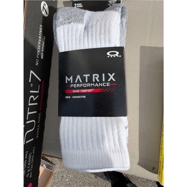 New socks size 9–12