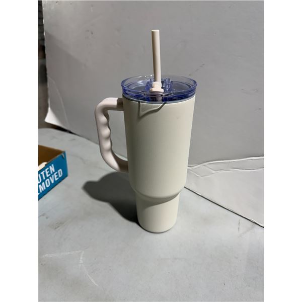 To go cup with straw