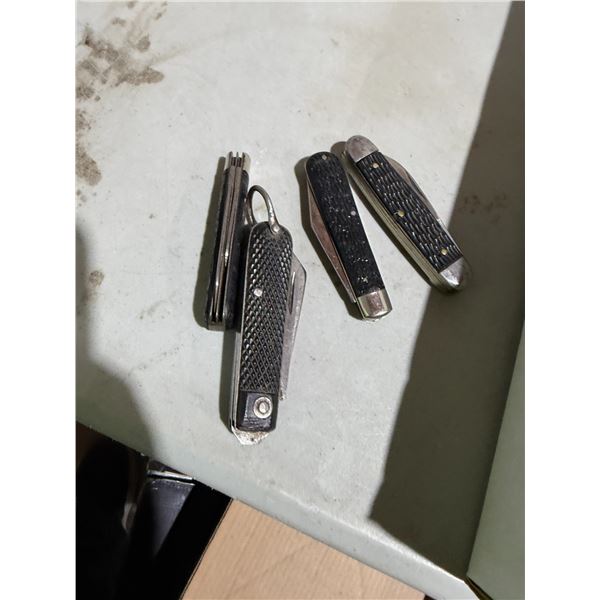 Pocket knives