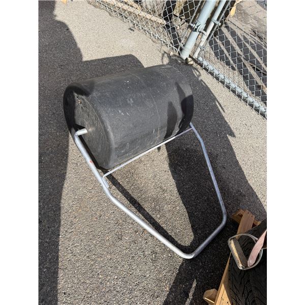 Yard roller