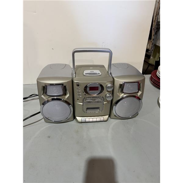Portable stereo