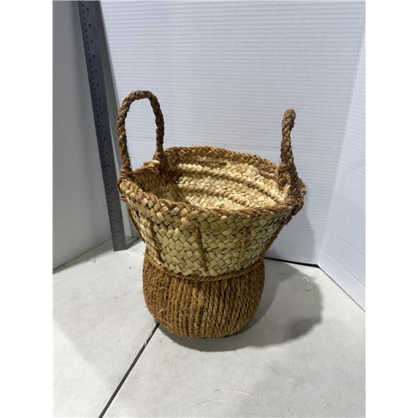 Woven basket