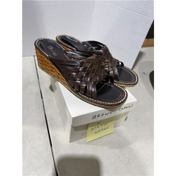 Brown's wedge shoes size 7