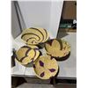 Image 1 : Hand woven baskets