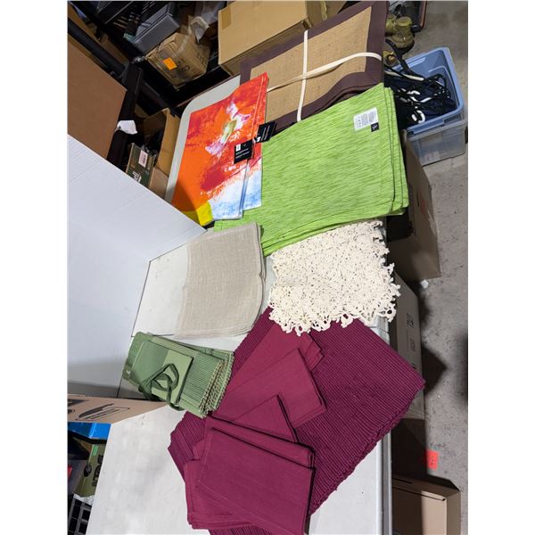 Assorted placemats and some napkins
