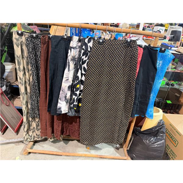 Skirts MAC & Jac , RINO  ROSSI social media large