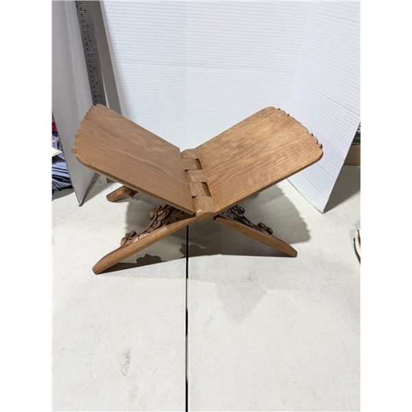 Wooden carved book stand