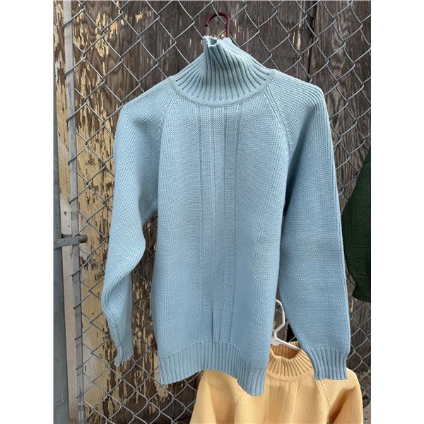 INGO pure wool sweater size not shown