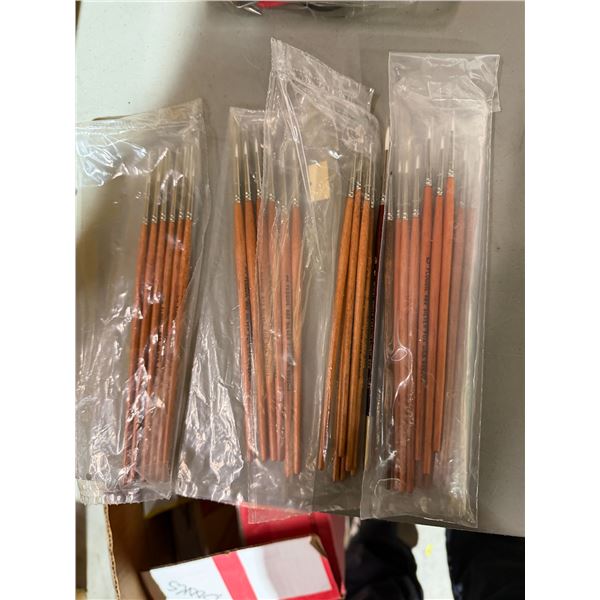 FLOQUIL silver fox paint brushes