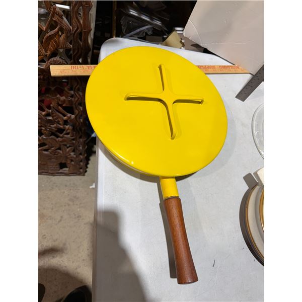 Pan inside needs work