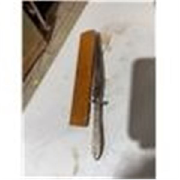 Community plate, carving knife