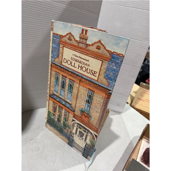 A three-dimensional Edwardian dollhouse
