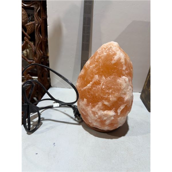 Salt lamp