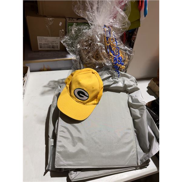 Gift baskets, hanging storage