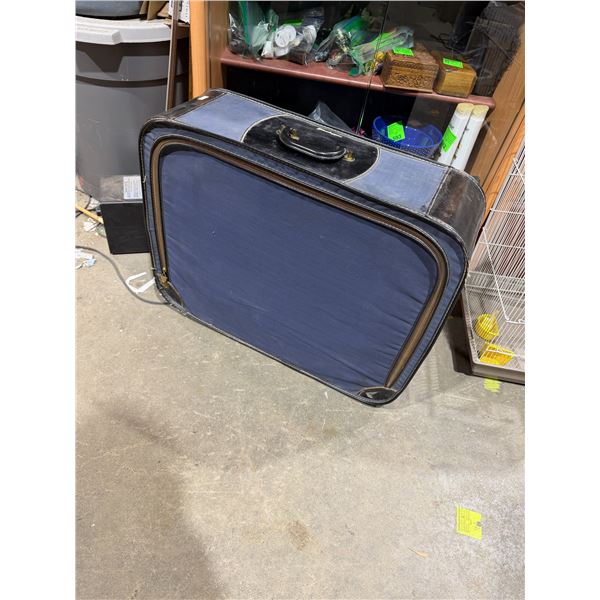 Grasshopper suitcase