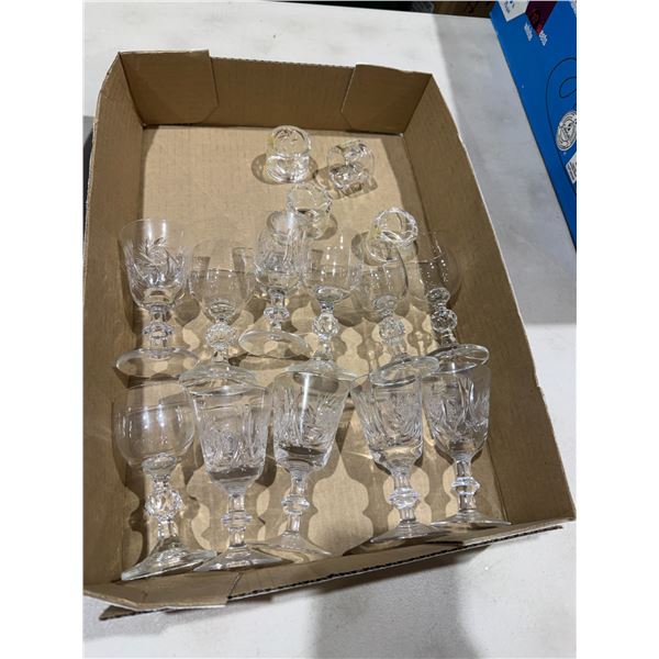 Napkin holders and drink where