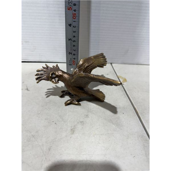 handcrafted bronze cockatoo figurine designed and cast by Pete Smit in Queensland, Australia.  Signe