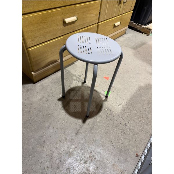 Stool/plant stand