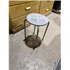 Image 1 : Stool/plant stand