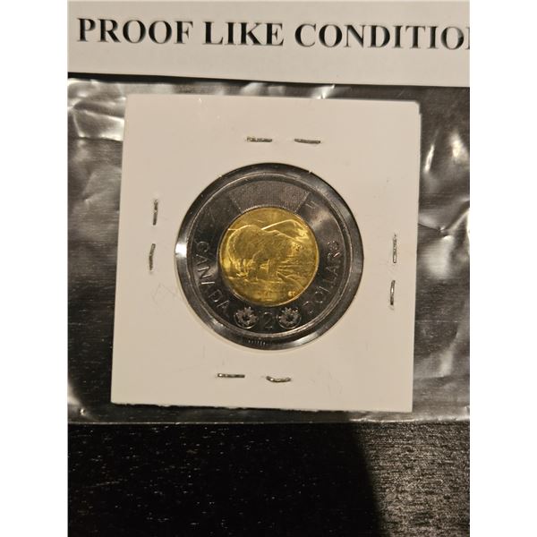 2002 Canada black toonie honoring Queen