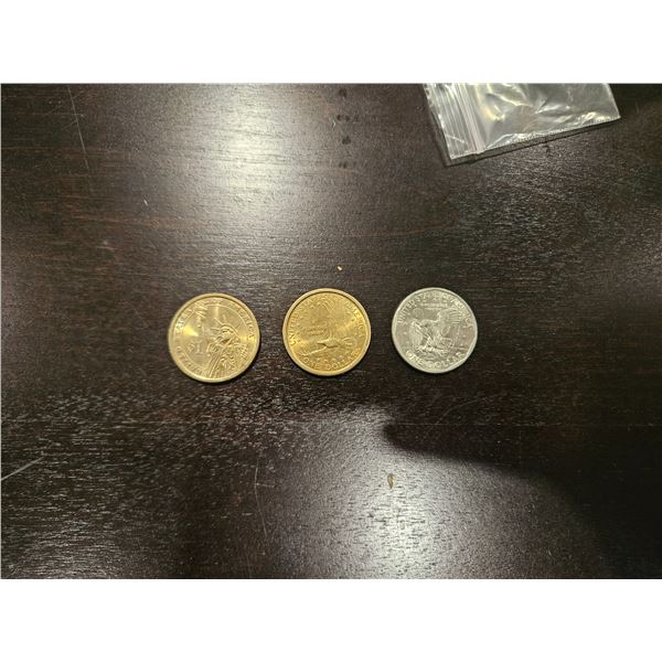 3x USA dollar coins