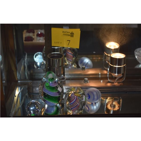 COLLECTION OF GLASS PAPERWEIGHTS (4 PCS)