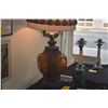 Image 4 : VINTAGE HOLLYWOOD REGENCY STYLE AMBER GLASS & CAST METAL TABLE LAMP W/OFF WHITE SHADE