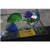 Image 1 : COLLECTION OF GLASS SEA SHELLS & CRYSTAL FISH SCULPTURE (5 PCS)