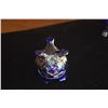 Image 12 : ART GLASS OIL LAMP ON STAND, VINTAGE BLUE IRIDESCENT CARNIVAL GLASS FOOTED BOWL "HARVEST GRAPE PATTE