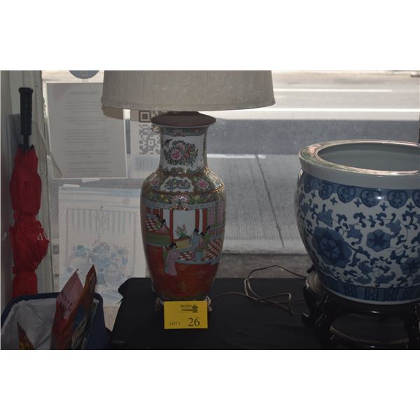 CHINESE CANTON FAMILLE ROSE PORCELAIN VASE - FORM TABLE LAMP (DOES NOT INCLUDE SHADE)