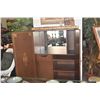 Image 4 : CHINOISERIE STYLE LACQUERED BAR CABINET