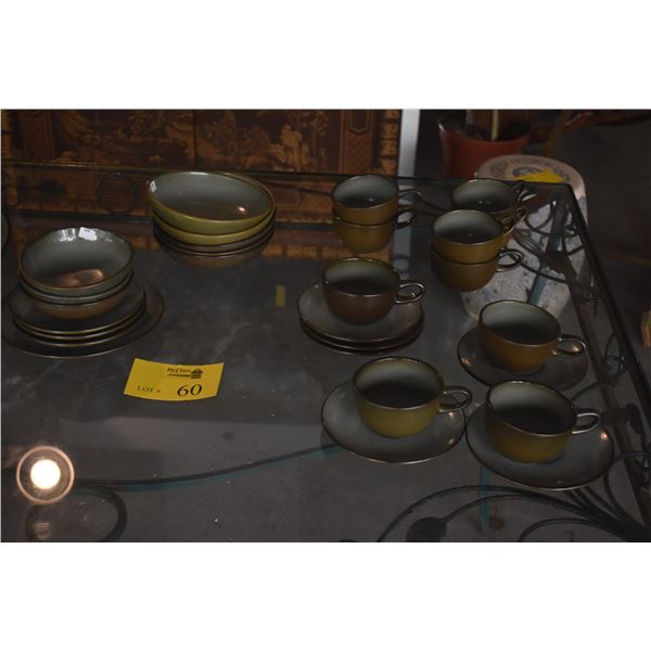 HEATH CERAMICS STONEWARE SERVING BOWLS, PLATES, SOUP & SALAD BOWLS, CUP & SAUCERS IN A RUSTIC GRADIE