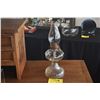Image 2 : CLEAR GLASS HURRICANE OIL LAMP
