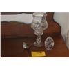 Image 1 : MIXED LOT: FRENCH CRYSTAL EGG, GLASS BIRD FIGURINE & HURRICANE CANDLE HOLDER (3 PCS)