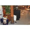 Image 3 : CALLISTO GOLD OYSTER SHELL FLOOR LAMP