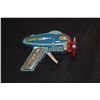 Image 3 : 1960'S TIN TOY SPACE GUN BUBBLE