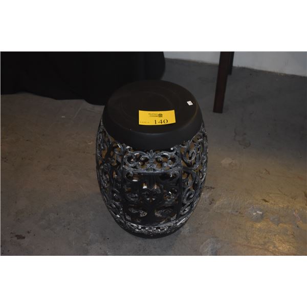 SCROLL ACCENT TABLE/GARDEN HOSE HOLDER