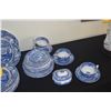 Image 2 : COLLECTION OF SPODE BLUE ITALIAN COLLECTION: DINNER PLATES, SALAD, SERVING PIECES, CUPS & SAUCERS, C