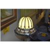 Image 3 : TIFFANY STYLE STAINED GLASS LAMP SHADE, LEAD CONSTRUCTION (7 3/4")  (ONLY SHADE)