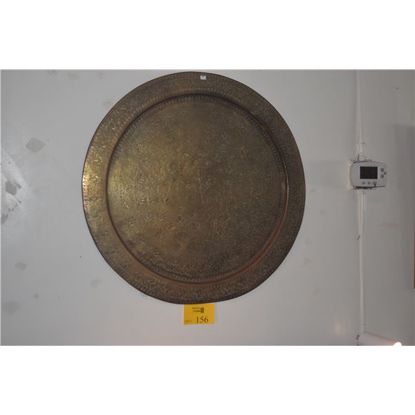 VINTAGE MIDDLE EASTERN BRASS DECORATIVE TRAY W/FLORAL DESIGN (30 3/4")
