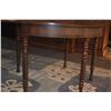Image 6 : CUSTOM MADE TABLE THAT EXTENDS TO 3 SIZES