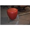 Image 2 : RED ROCKET STOOL