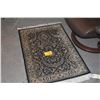 Image 2 : HAND KNOTTED WOOL PAKISTANI RUG (30 1/2" X 45")